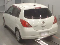 Nissan TIIDA лот № 10573 оценка 4  с аукциона в Японии 5