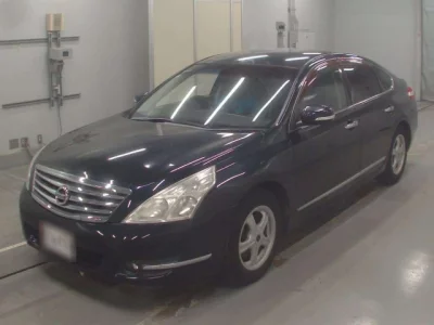 Nissan TEANA  с аукциона в Японии