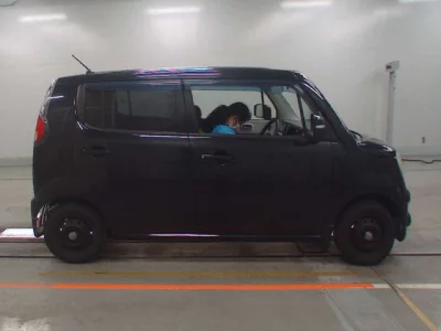 Nissan MOCO  с аукциона в Японии