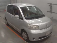 Toyota PORTE лот № 50238 оценка 3.5  с аукциона в Японии 4