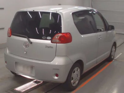 Toyota PORTE  с аукциона в Японии