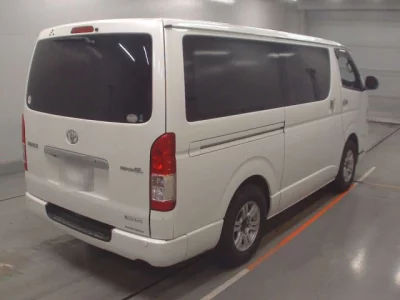 Toyota HiAce Van