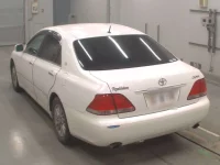 Toyota CROWN лот № 50260 оценка 3  с аукциона в Японии 5