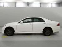 Toyota CROWN лот № 10317 оценка 3.5  с аукциона в Японии 3