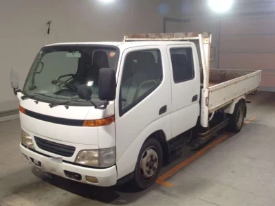 Toyota DYNA  с аукциона в Японии
