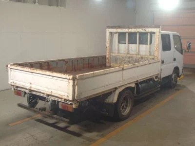 Toyota DYNA  с аукциона в Японии