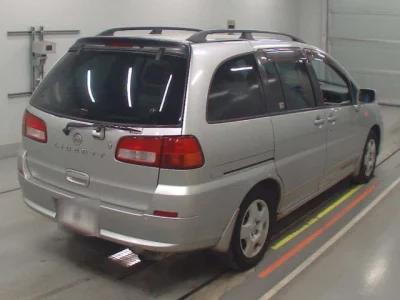 Nissan LIBERTY  с аукциона в Японии