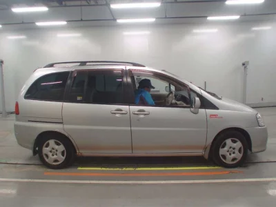 Nissan LIBERTY  с аукциона в Японии