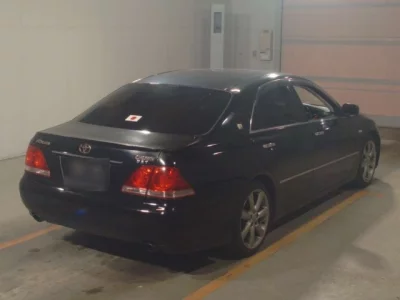 Toyota CROWN  с аукциона в Японии