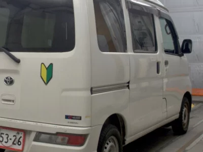 Toyota Pixis Van