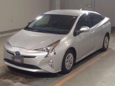 Toyota Prius  с аукциона в Японии