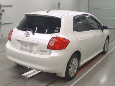 Toyota AURIS  с аукциона в Японии
