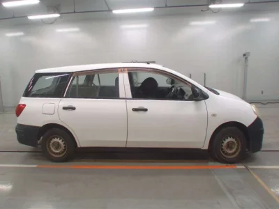 Nissan AD