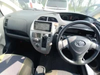 Toyota RACTIS лот № 10630 оценка 3.5  с аукциона в Японии 8