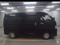 Toyota HIACE VAN лот № 33198 оценка 5  с аукциона в Японии 2
