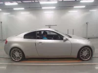 Nissan SKYLINE лот № 10689 оценка 4  с аукциона в Японии 2