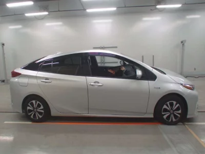 Toyota PRIUS PHV