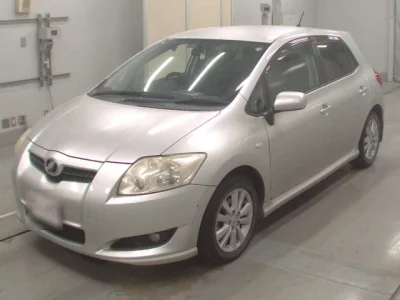 Toyota AURIS  с аукциона в Японии