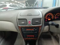 Nissan SYLPHY лот № 10690 оценка 3.5  с аукциона в Японии 8