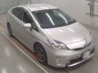 Toyota PRIUS PHV лот № 10680 оценка 3.5  с аукциона в Японии 4