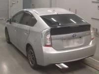 Toyota PRIUS PHV лот № 10680 оценка 3.5  с аукциона в Японии 5