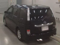 Toyota ISIS лот № 10676 оценка 3.5  с аукциона в Японии 5