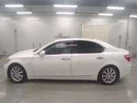 Lexus LS лот № 31209 оценка 3.5  с аукциона в Японии 3