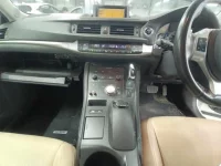 Lexus CT лот № 10707 оценка 3.5  с аукциона в Японии 8