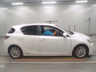 Lexus CT  с аукциона в Японии