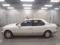 Toyota CELSIOR лот № 31253 оценка 3.5  с аукциона в Японии 3