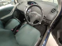 Toyota VITZ лот № 10665 оценка 3  с аукциона в Японии 6