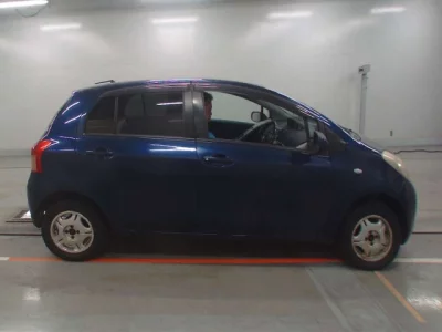 Toyota VITZ  с аукциона в Японии