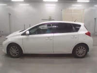 Toyota AURIS лот № 36246 оценка 4.5  с аукциона в Японии 3