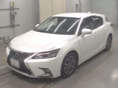 Lexus CT  с аукциона в Японии