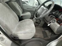 Toyota HIACE REGIUS лот № 10732 оценка R  с аукциона в Японии 7