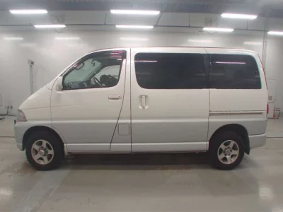 Toyota HIACE REGIUS  с аукциона в Японии