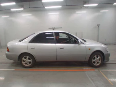 Toyota WINDOM  с аукциона в Японии