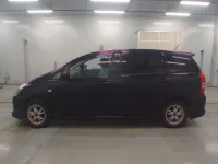 Toyota WISH лот № 40200 оценка 3.5  с аукциона в Японии 3
