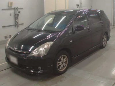 Toyota WISH  с аукциона в Японии