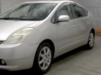 Toyota Prius лот № 2220 оценка 3.5  с аукциона в Японии 3
