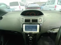 Toyota VITZ лот № 10756 оценка 3  с аукциона в Японии 8