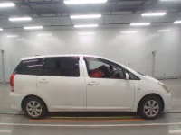 Toyota WISH лот № 10763 оценка R  с аукциона в Японии 2
