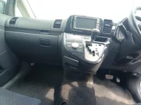 Toyota WISH лот № 10763 оценка R  с аукциона в Японии 8