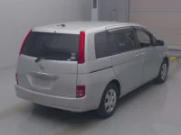 Toyota ISIS лот № 4058 оценка 3  с аукциона в Японии 1