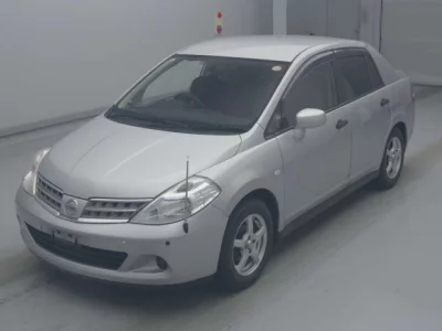 Nissan Tiida Latio