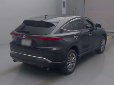 Toyota HARRIER  с аукциона в Японии