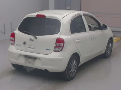 Nissan March