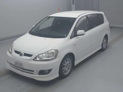 Toyota Ipsum