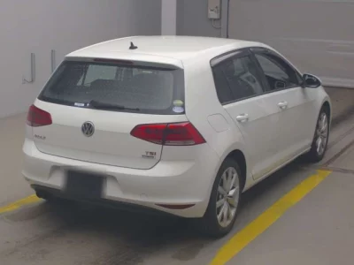 Volkswagen Golf  с аукциона в Японии