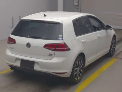 Volkswagen Golf  с аукциона в Японии